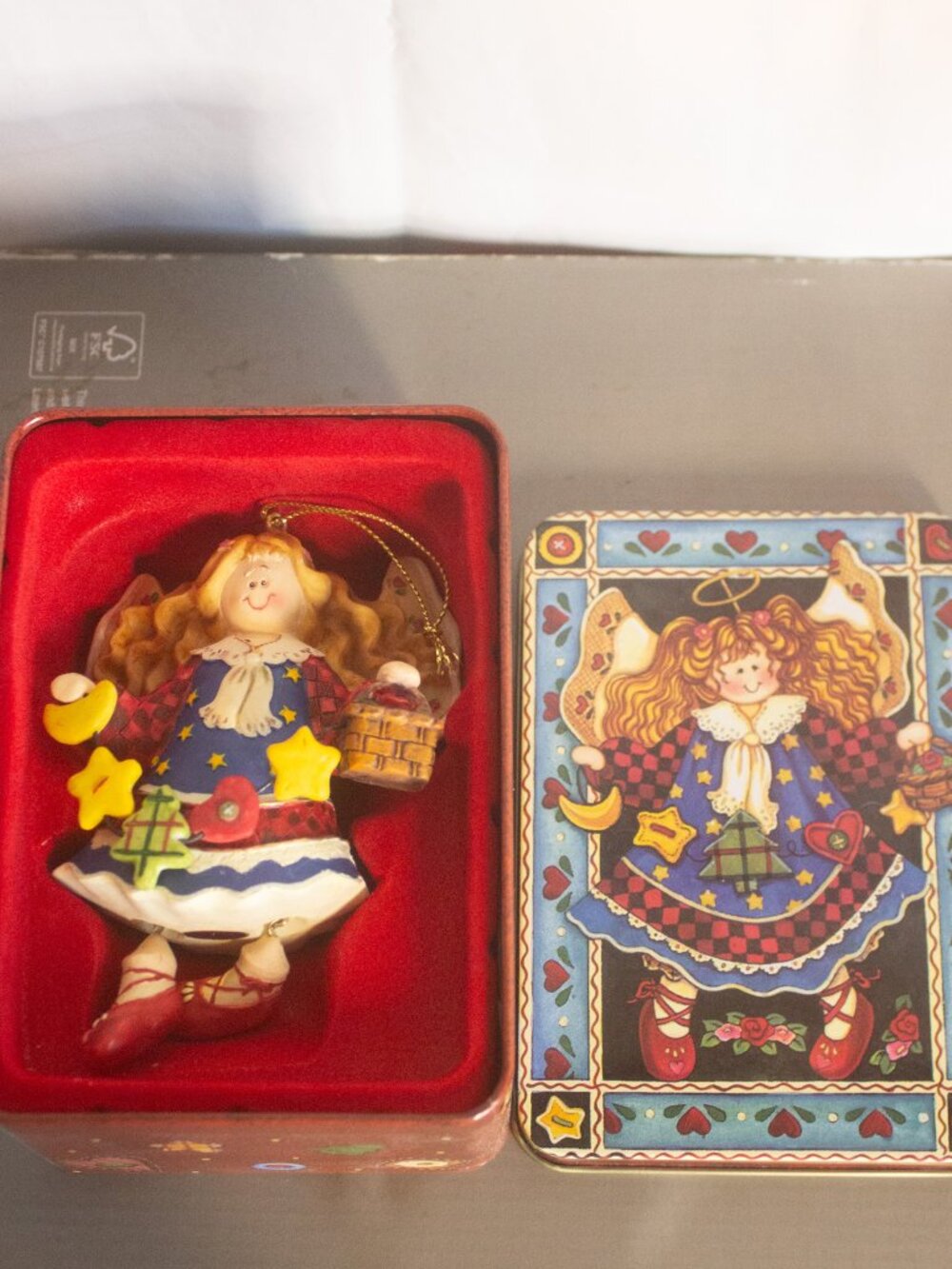 Grandeur Noel Angel Ornament Folk Art Celestial Stars & Moon Boxed Resin Figure